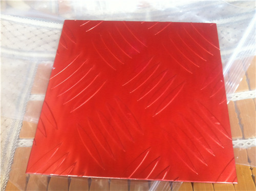 紅色氧化花紋鋁（lǚ）板
